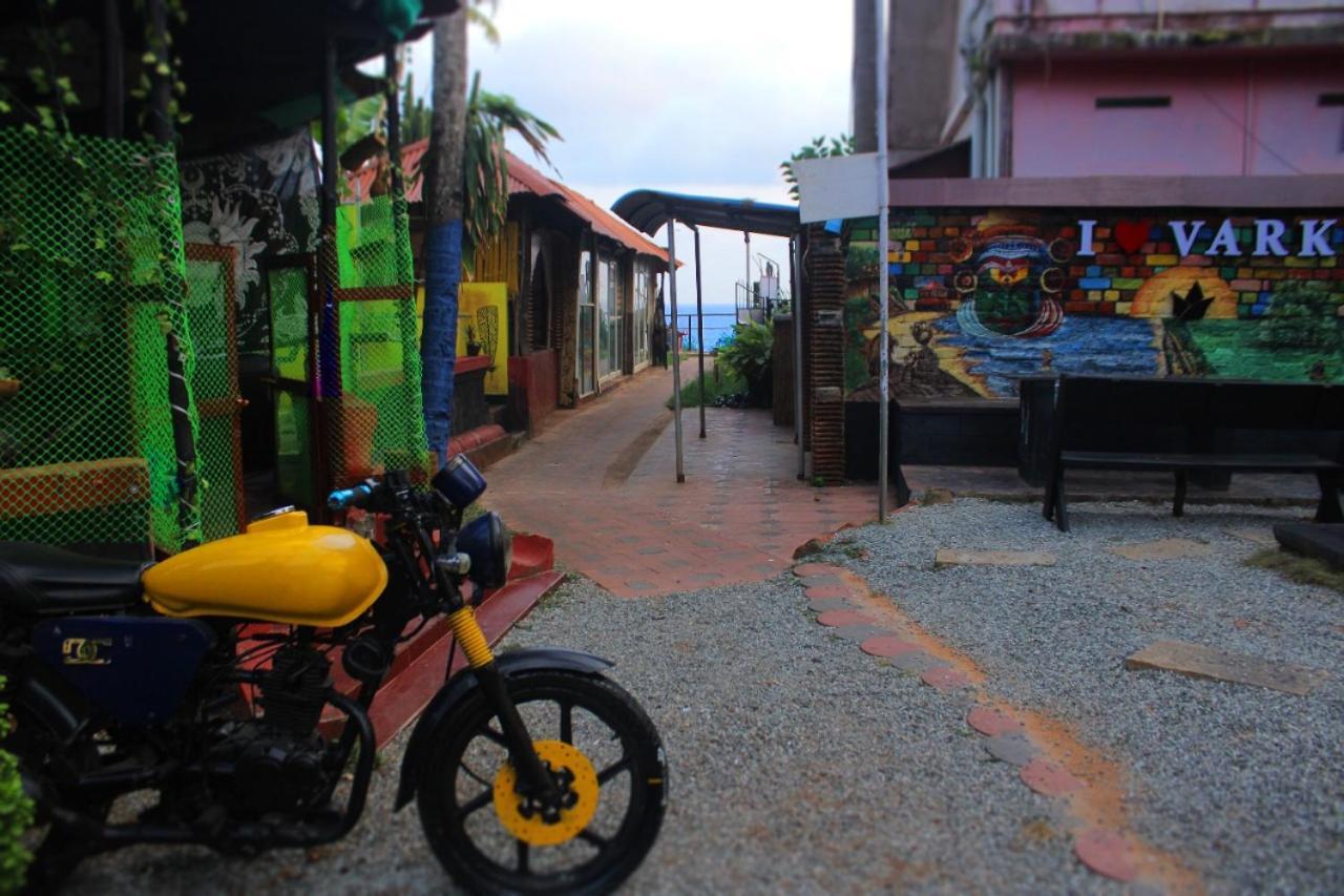 מלון ורקלה Kerala Bamboo House מראה חיצוני תמונה