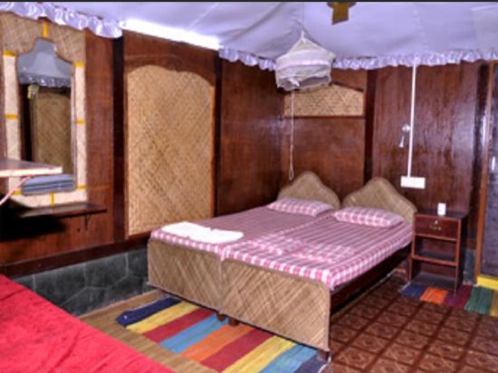 מלון ורקלה Kerala Bamboo House חדר תמונה