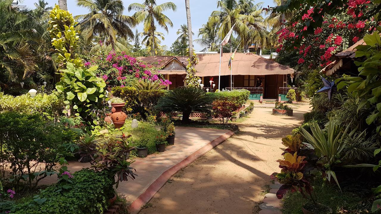 מלון ורקלה Kerala Bamboo House מראה חיצוני תמונה