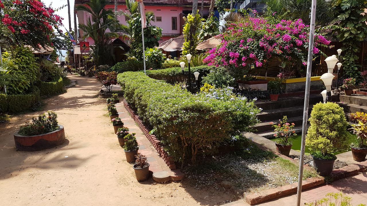 מלון ורקלה Kerala Bamboo House מראה חיצוני תמונה